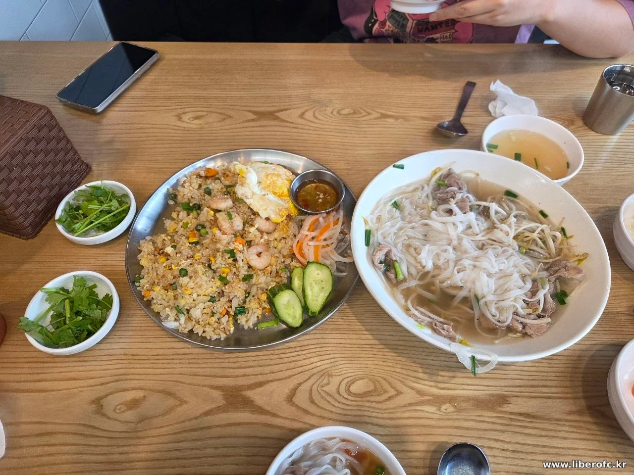 구파발 베트남 쌀국수 맛집 포옹싸 – 현지인이 하는 그집, 다른 곳은 못 가겠어요